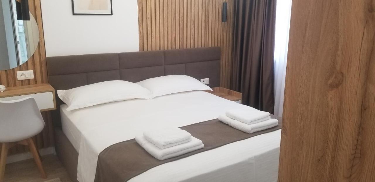 White Apartment Tirana Zewnętrze zdjęcie