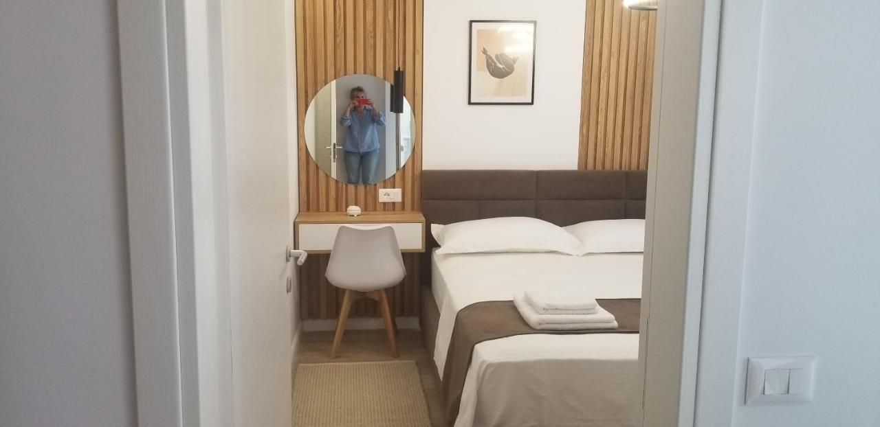 White Apartment Tirana Zewnętrze zdjęcie