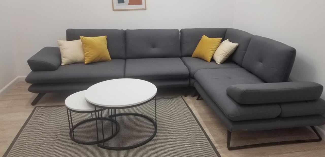 White Apartment Tirana Zewnętrze zdjęcie