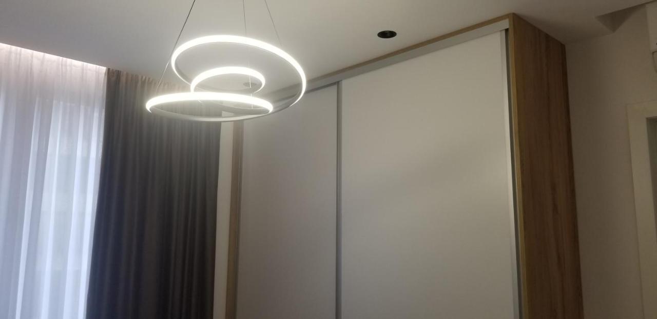 White Apartment Tirana Zewnętrze zdjęcie