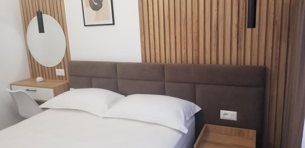 White Apartment Tirana Zewnętrze zdjęcie